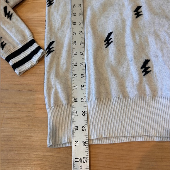 Chaser Love Rainbow lightening bolt intarsia sweater
Cotton & Cashmere Blend - Picture 6 of 9